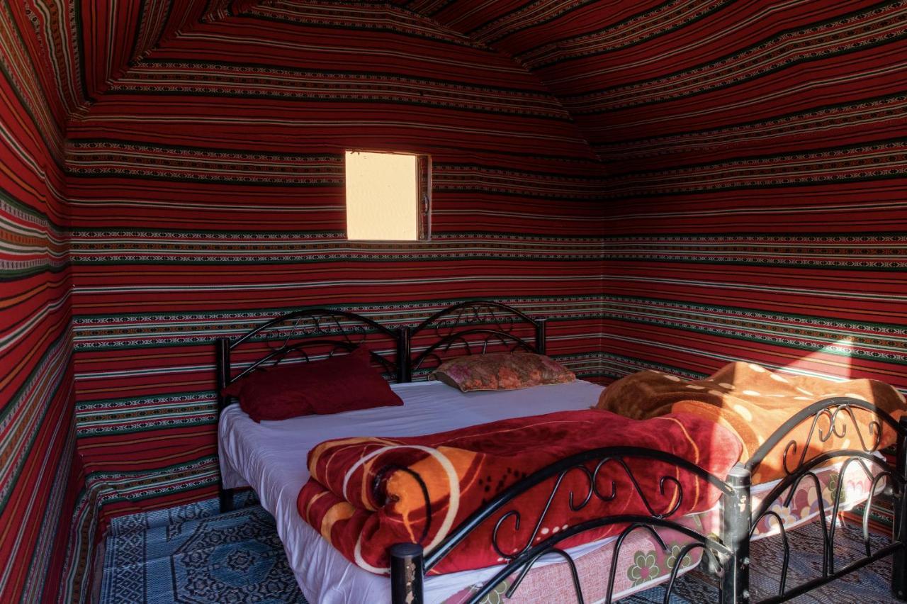 Wadi Rum Candles Camp Exteriör bild