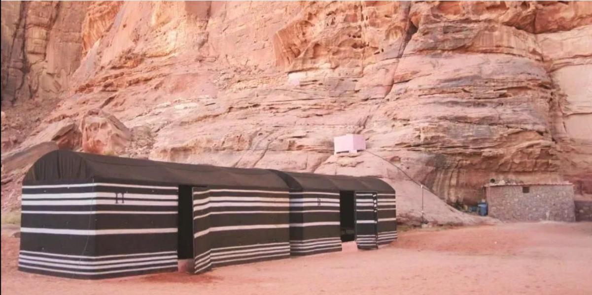 Wadi Rum Candles Camp Exteriör bild