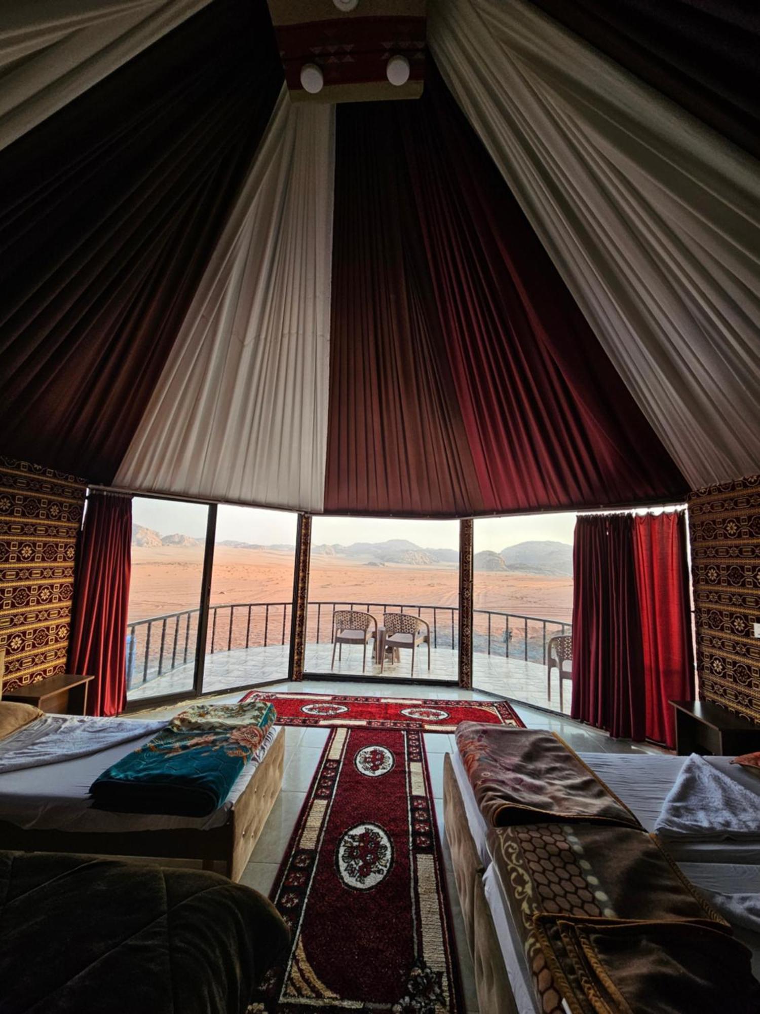 Wadi Rum Candles Camp Exteriör bild