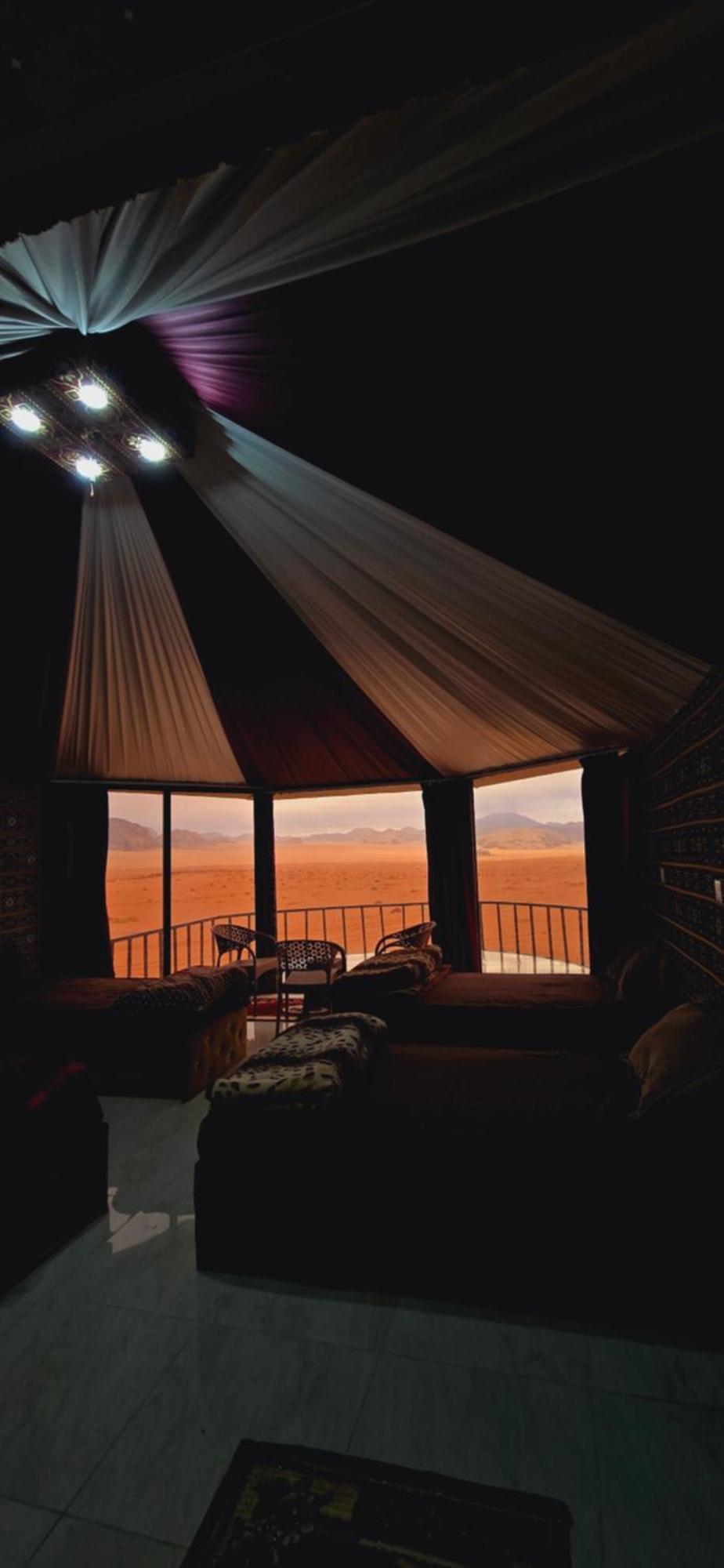 Wadi Rum Candles Camp Exteriör bild