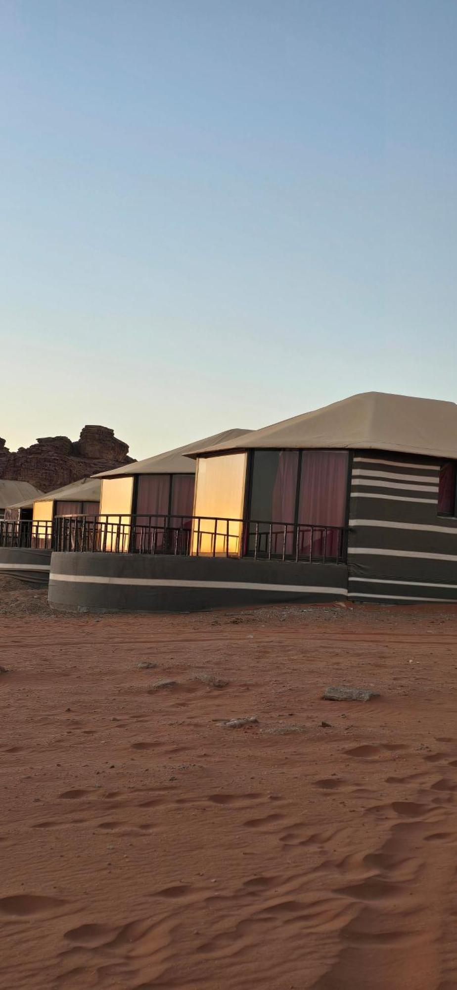 Wadi Rum Candles Camp Exteriör bild