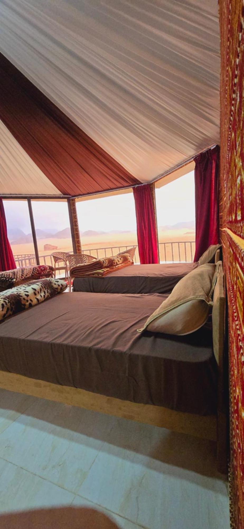 Wadi Rum Candles Camp Exteriör bild
