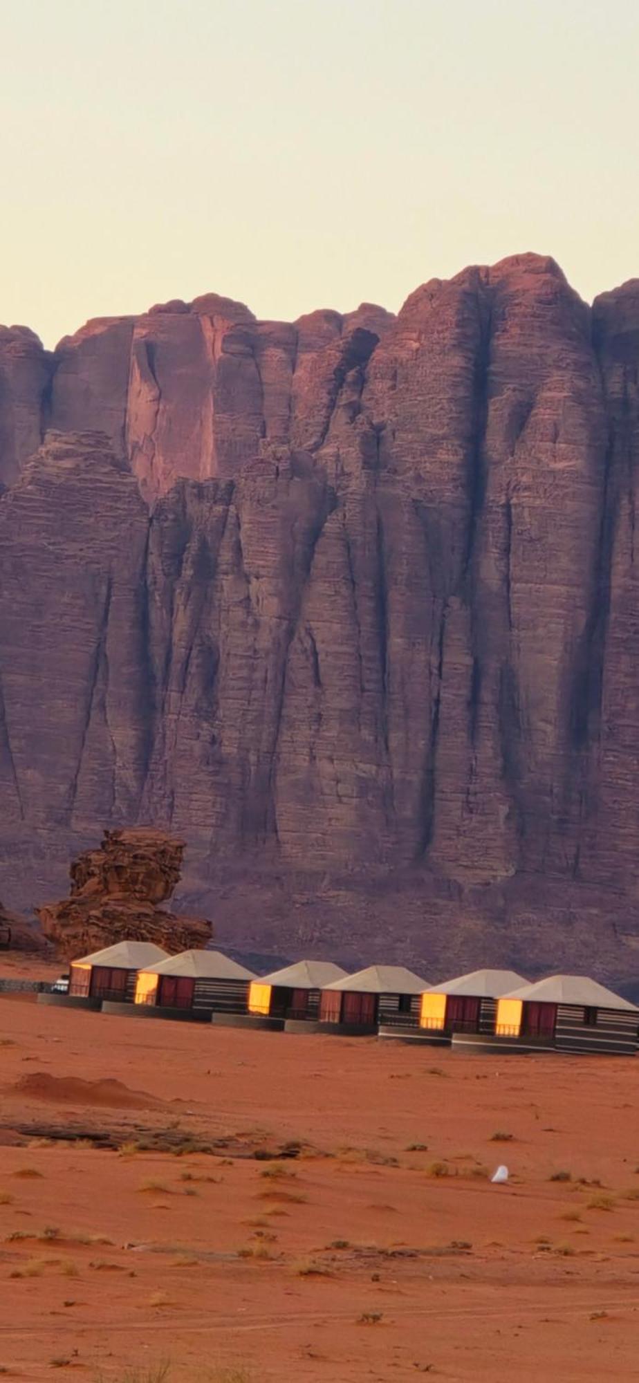 Wadi Rum Candles Camp Exteriör bild