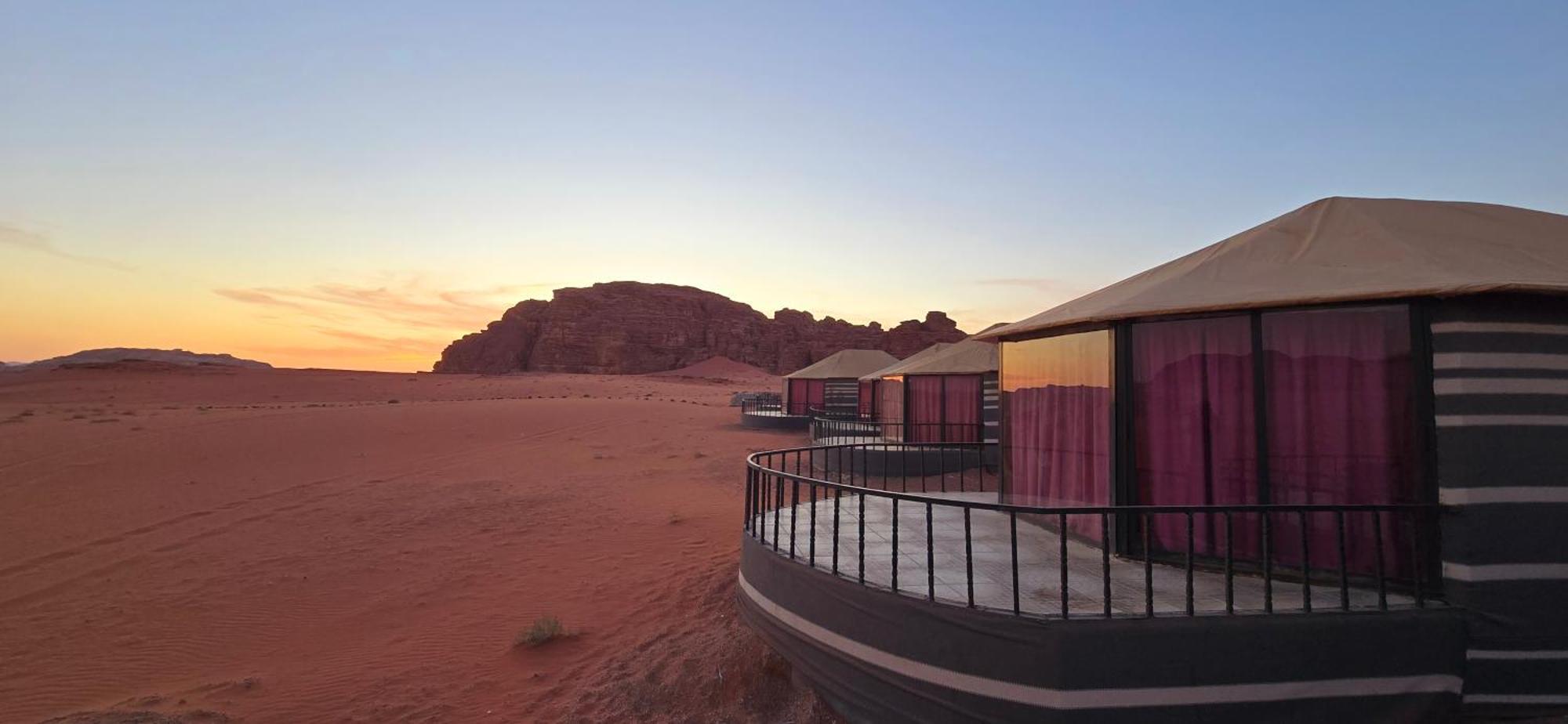 Wadi Rum Candles Camp Exteriör bild