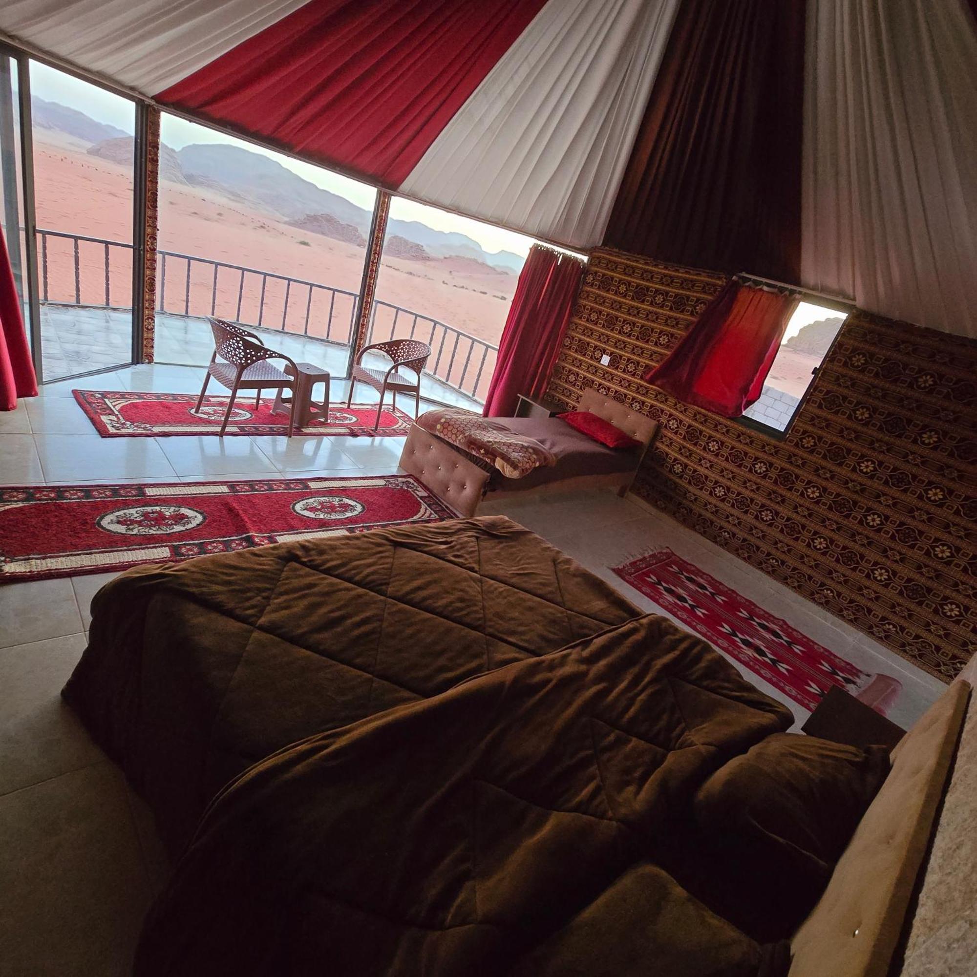 Wadi Rum Candles Camp Exteriör bild