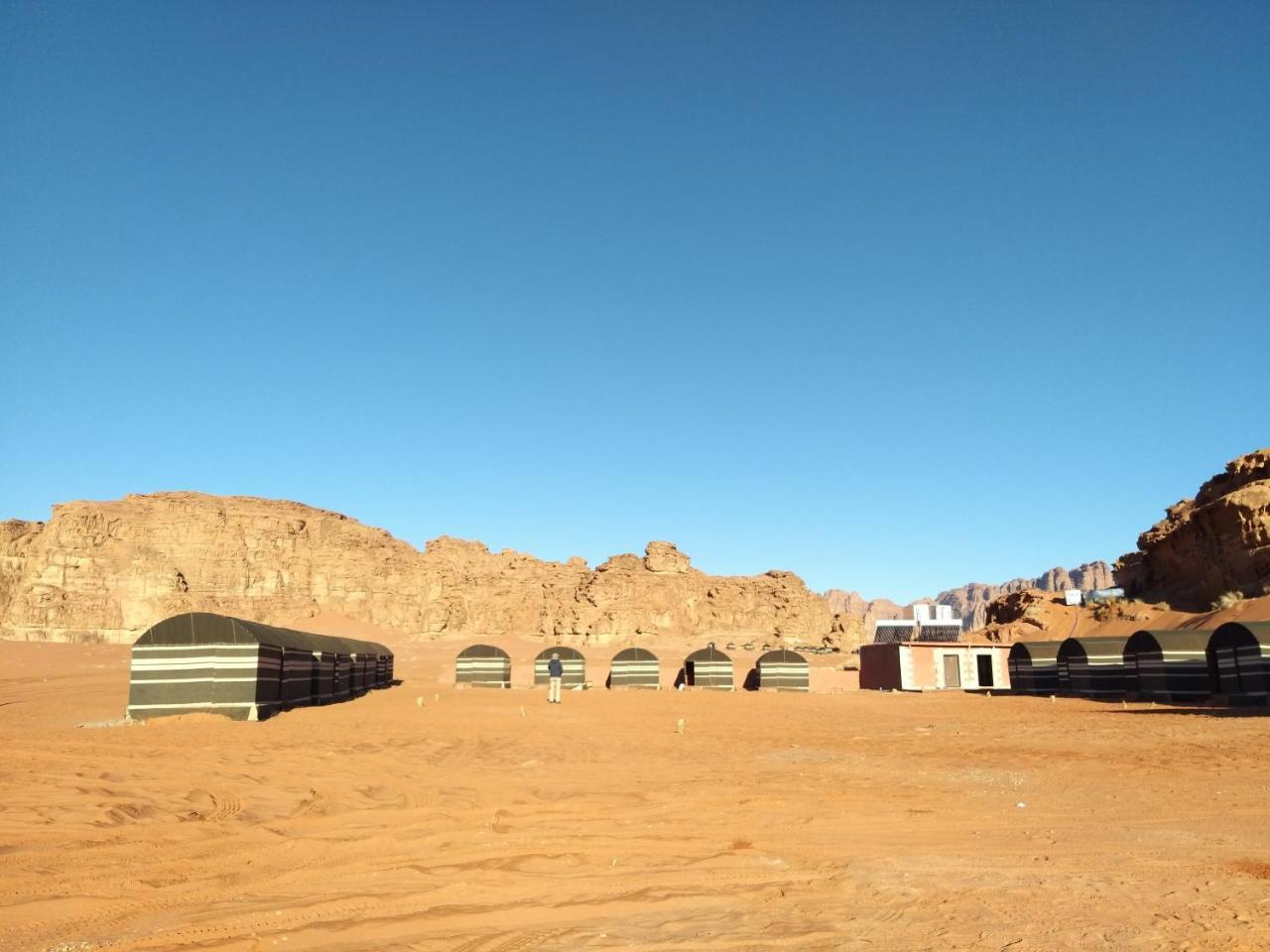 Wadi Rum Candles Camp Exteriör bild