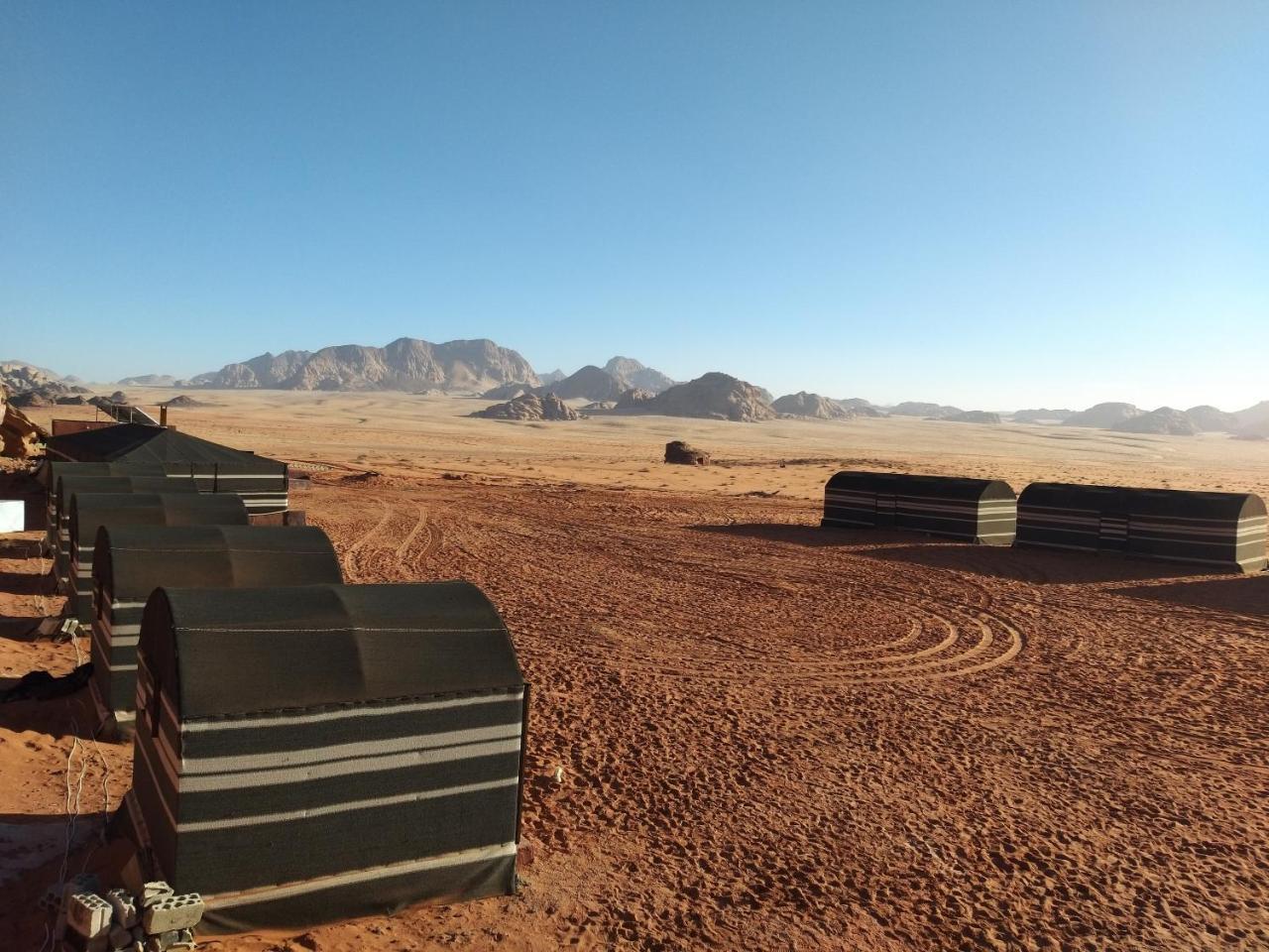 Wadi Rum Candles Camp Exteriör bild